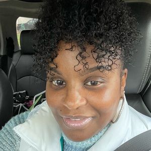 Meet your Posher, Lashonta